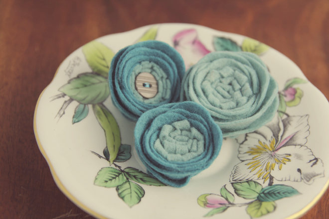 teal-aqua-felt-flowers-catshycrafts-tea