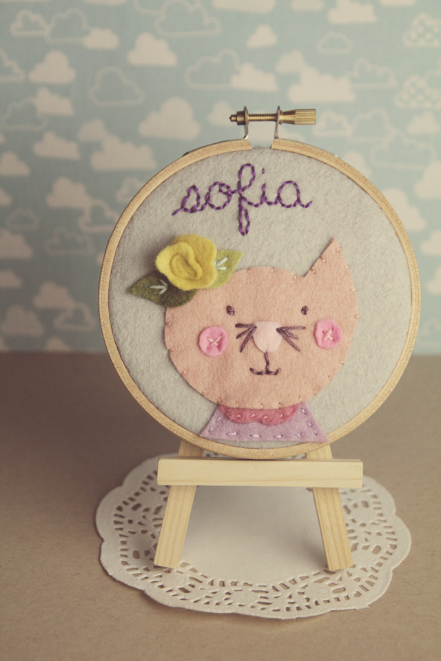 cat-personalized-hoop-art