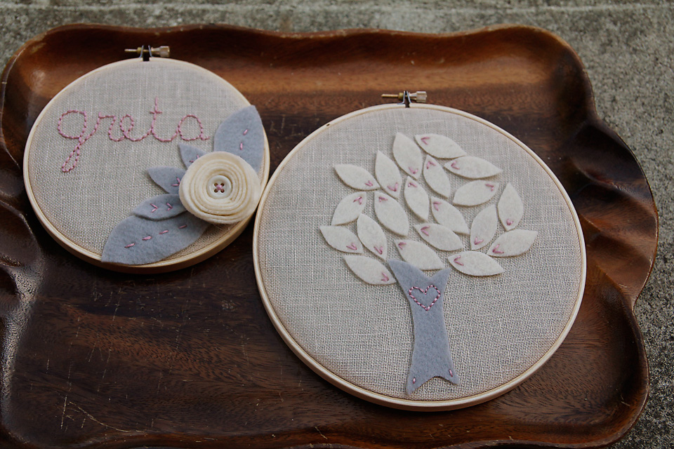 10 Super Adorable Ways to Display Your Embroidery Hoop Art - Catshy Crafts